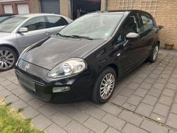 Schwarz Gebraucht 2014 Fiat Punto Kleinwagen | 3.200 € (Fairer Preis)