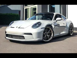 Grau Gebraucht 2023 Porsche 992 | 191.992 € (Superpreis)