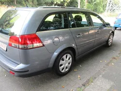 Grau Gebraucht 2003 Opel Vectra Basis Limousine | 1.150 € (Guter Preis)