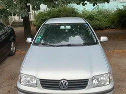 Gebraucht 2000 VW Polo Kleinwagen | 600 € (Guter Preis)