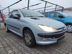 Blau Gebraucht 2002 Peugeot 206 Kleinwagen | 1.000 € (Guter Preis)