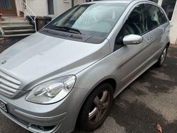 Silber Gebraucht 2007 Mercedes B200 Van / Kleinbus | 4.200 € (Superpreis)