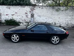Porsche 928