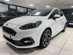 Weiß Gebraucht 2019 Ford Fiesta ST Limousine | 15.987 € (Fairer Preis)