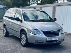 Silber Gebraucht 2007 Chrysler Grand Voyager Van / Kleinbus | 4.400 € (Teuer)