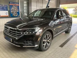 Braun Gebraucht 2020 VW Touareg Elegance SUV | 58.975 €