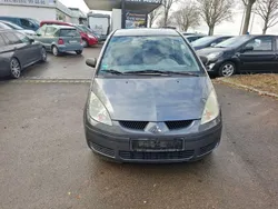 Grau Gebraucht 2005 Mitsubishi Colt Inform Limousine | 1.750 € (Fairer Preis)