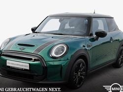 Grün Gebraucht 2023 Mini Cooper SE Classic Kleinwagen | 19.860 € (Fairer Preis)