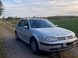 Grau Gebraucht 1999 VW Golf IV Kleinwagen | 1.100 € (Guter Preis)