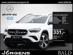 Polarweiß Gebraucht 2024 Mercedes GLA180 Progressive SUV | 35.220 € (Guter Preis)