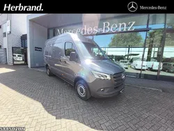 Grau Gebraucht 2024 Mercedes Sprinter Van | 50.563 € (Teuer)