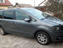 Grau Gebraucht 2013 Seat Alhambra Van / Kleinbus | 9.500 € (Fairer Preis)