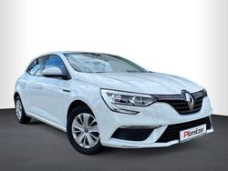 Weiß Gebraucht 2019 Renault Mégane IV Life Limousine | 12.485 € (Fairer Preis)