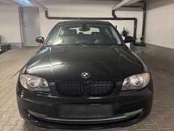 Schwarz Gebraucht 2009 BMW 120 Sport Line Kleinwagen | 4.199 € (Fairer Preis)