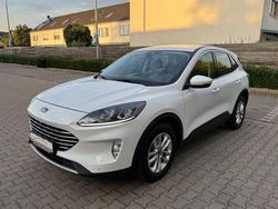 Weiß Gebraucht 2020 Ford Kuga Titanium SUV | 15.490 € (Fairer Preis)