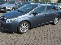 Grau Gebraucht 2009 Toyota Avensis Executive Kombi | 7.900 € (Fairer Preis)