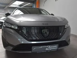 Grau Gebraucht 2023 Peugeot 308 Allure Limousine | 20.780 € (Guter Preis)