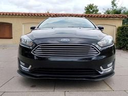 Schwarz Gebraucht 2016 Ford Focus ST-Line Kombi | 7.500 € (Guter Preis)