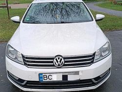 Weiß Gebraucht 2014 VW Passat Kombi | 10.000 €