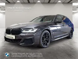 Grau Gebraucht 2020 BMW 530 Shadowline Kombi | 36.580 € (Teuer)