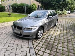 Grau Gebraucht 2011 BMW 316 Kombi | 3.799 €