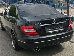 Schwarz Gebraucht 2012 Mercedes 250 Avantgarde Limousine | 8.550 €