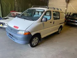 Weiß Gebraucht 2004 Toyota HiAce Van / Kleinbus | 1.800 € (Superpreis)