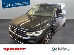 Schwarz (deep black perleffekt) Gebraucht 2022 VW Tiguan Active SUV | 31.981 € (Fairer Preis)