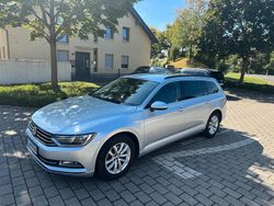 Silber Gebraucht 2016 VW Passat Kombi | 9.900 € (Guter Preis)