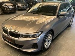 Grau Gebraucht 2024 BMW 318 Kombi | 27.999 € (Guter Preis)