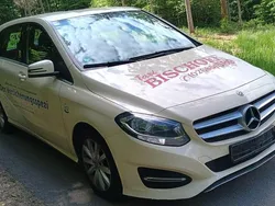 Gelb Gebraucht 2018 Mercedes B200 Van / Kleinbus | 4.990 € (Superpreis)