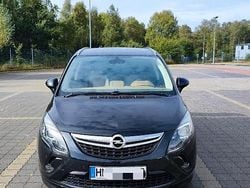 Schwarz Gebraucht 2013 Opel Zafira Tourer OPC Van / Kleinbus | 10.499 € (Fairer Preis)