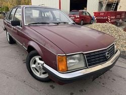Rot Gebraucht 1980 Opel Senator Limousine | 3.250 €