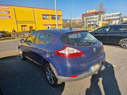 Blau Gebraucht 2012 Renault Alaskan Abholung | 3.800 €