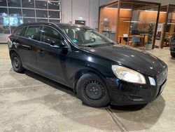 Schwarz Gebraucht 2012 Volvo V60 Kinetic Kombi | 3.499 € (Etwas zu teuer)