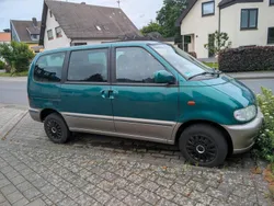Gebraucht 2000 Nissan Serena Van / Kleinbus | 1.800 €