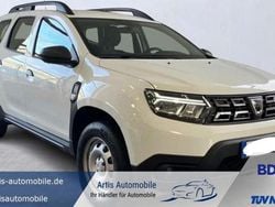 Gletscherweiss Gebraucht 2022 Dacia Duster Acces SUV | 15.490 €