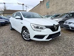 Weiß Gebraucht 2016 Renault Mégane GrandTour Life Kombi | 5.950 € (Superpreis)