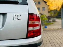 Silber Gebraucht 2007 Skoda Fabia Kombi | 2.500 €