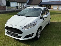 Weiß Gebraucht 2016 Ford Fiesta Kleinwagen | 6.490 € (Guter Preis)