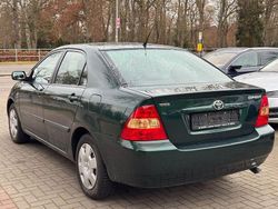 Grün Gebraucht 2002 Toyota Corolla Limousine | 2.500 € (Teuer)