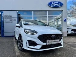 Frostweiß Gebraucht 2023 Ford Fiesta ST-Line Kleinwagen | 25.990 €