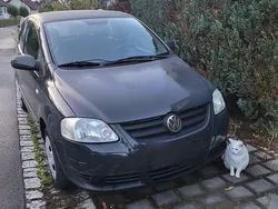 Grau Gebraucht 2009 VW Fox Kleinwagen | 1.500 € (Guter Preis)