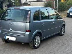 Silber Gebraucht 2009 Opel Meriva Van / Kleinbus | 1.499 € (Fairer Preis)