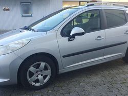 Silber Gebraucht 2009 Peugeot 207 Kombi | 3.500 € (Etwas zu teuer)