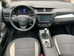 Grau Gebraucht 2009 Toyota Avensis Kombi | 7.750 €