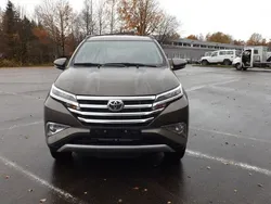 Violett Neu 2024 Toyota Rush SUV | 31.900 €