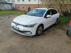 Weiß Gebraucht 2024 VW Golf VIII Life Kombi | 21.900 € (Superpreis)