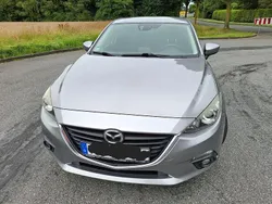 Grau Gebraucht 2015 Mazda 3 Sports-Line Limousine | 7.500 € (Guter Preis)