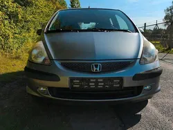 Grau Gebraucht 2008 Honda Jazz Kleinwagen | 2.990 € (Fairer Preis)